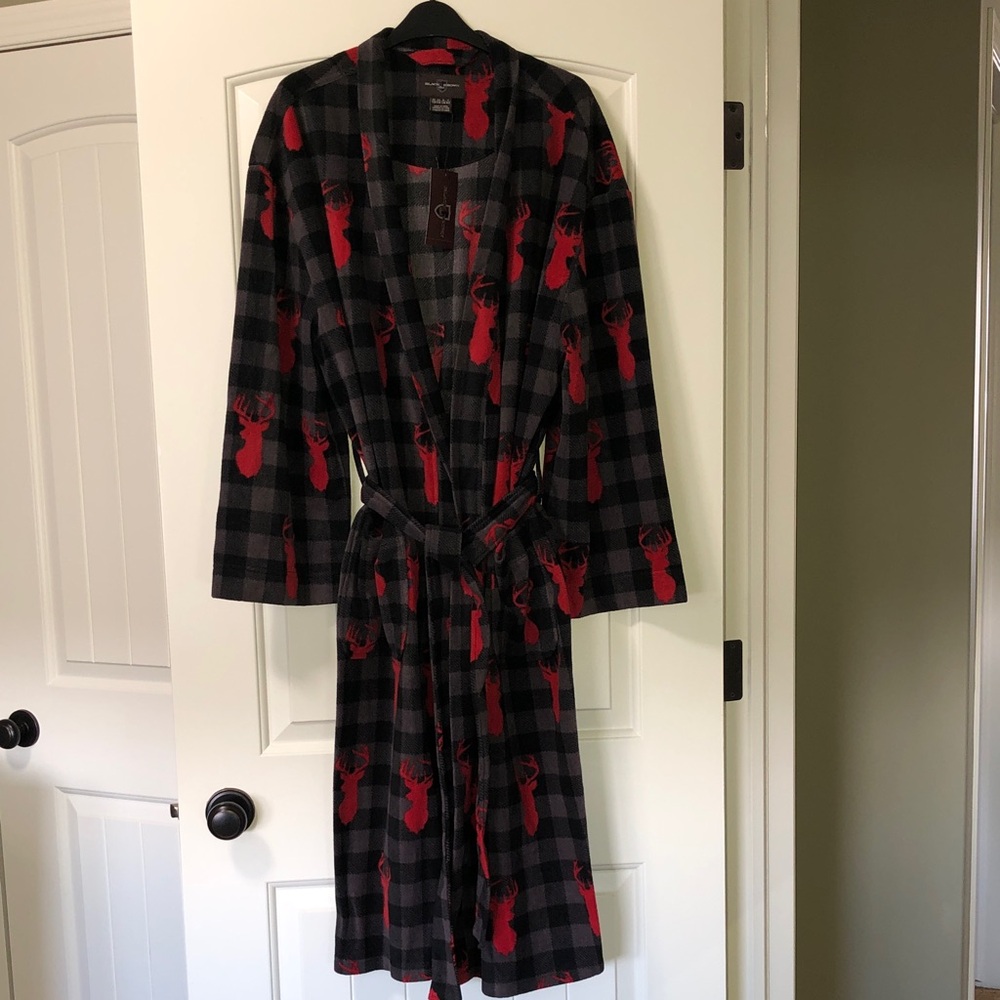 BLACK BROWN 1826 Cozy MEN’s Plaid Robe w/Deer designs - S/M